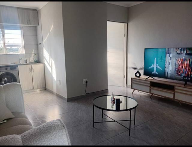 1 BEDROOM PROPERTY TO RENT IN GLEN AUSTIN